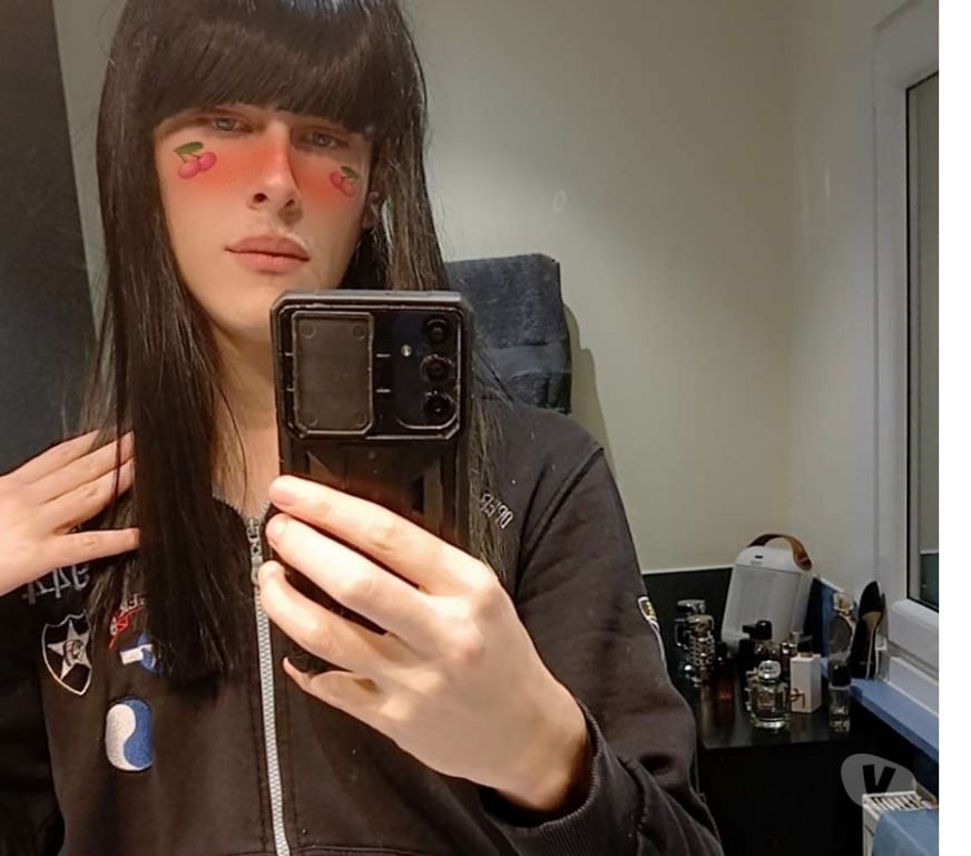 Gay Esneux - Photos Vivastreet Femboy cherche plan voiture maintenant