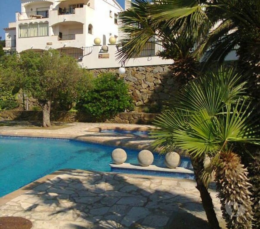 Location vacances Tournai Tournai-Centrum - Photos Vivastreet Rosas Costa Brava