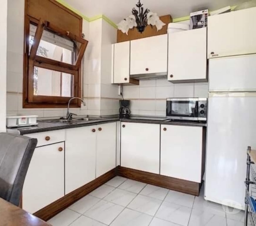 Location vacances Tournai Tournai-Centrum - Photos Vivastreet Rosas Costa Brava