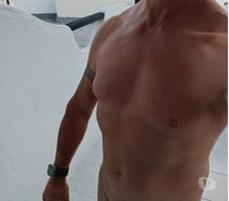 Recherche une complice discrète et sans prise de tête