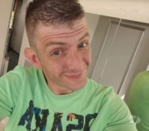 Recherche tout genre d’hommes .