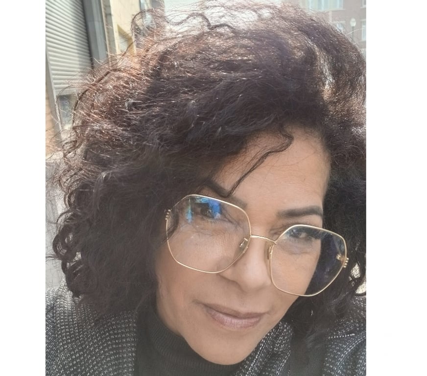 Escort Forest - Photos Vivastreet Dalila femme mure et sexy WAPP 0465 91 26 56