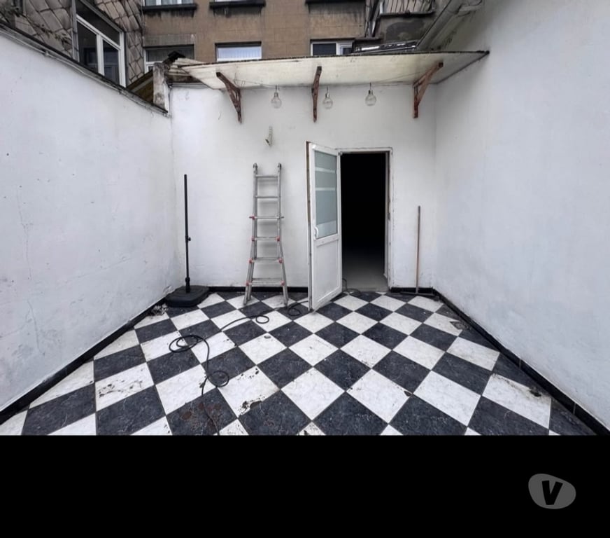 Appartement a vendre Molenbeek-Saint-Jean - Photos Vivastreet Rez-de-chaussée commercial et appartement arrière Simonis