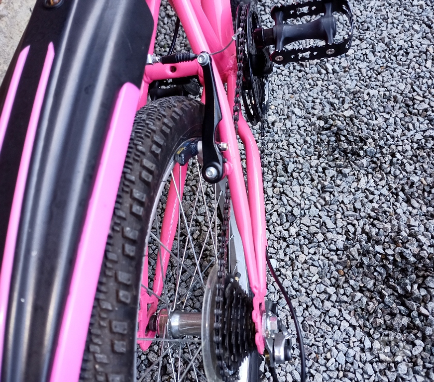 Matériel de sport Braine-le-Comte - Photos Vivastreet Vélo enfant 6 - 9 ans parfait état 6 vitesses