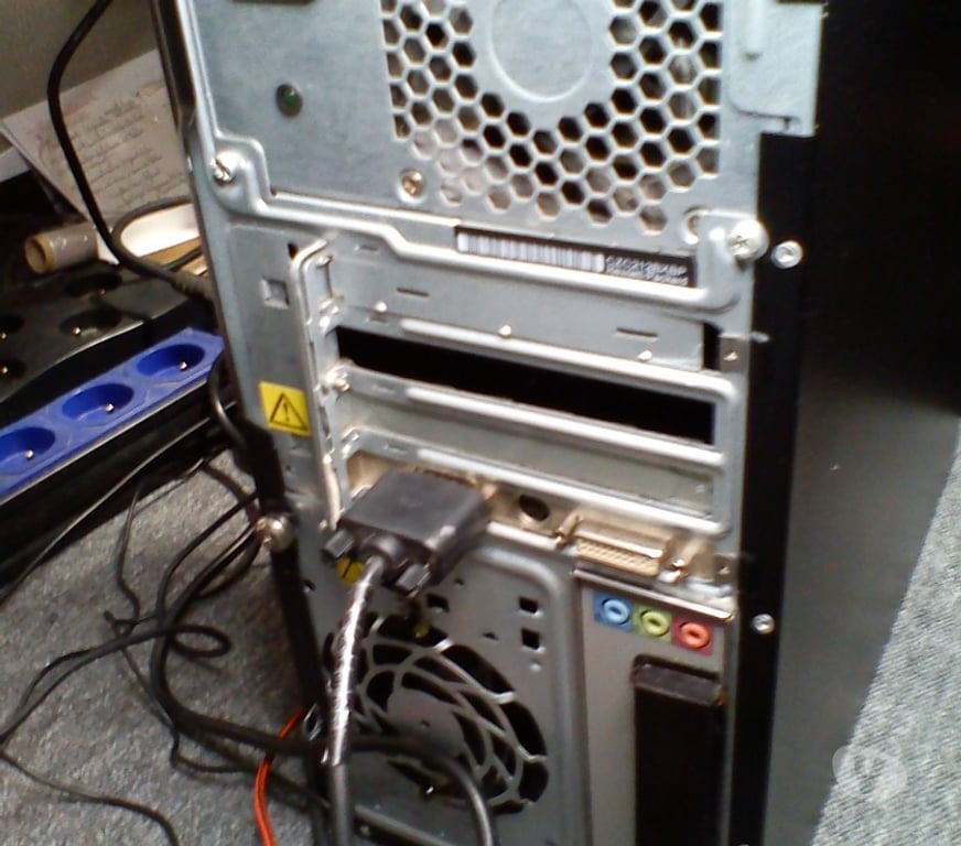 Informatique Jumet Gosselies - Photos Vivastreet A vendre tours PC