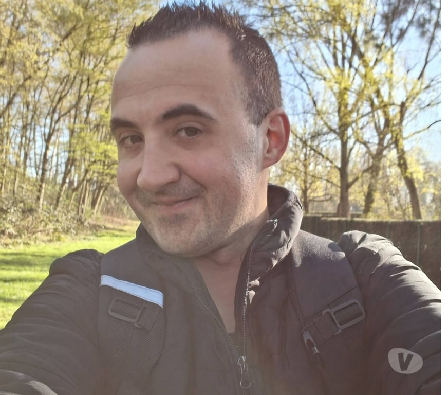 Hommes > Femmes Mouscron Mouscron-Centrum - Photos Vivastreet Je recherche à faire connaissance voir plus si affinités :