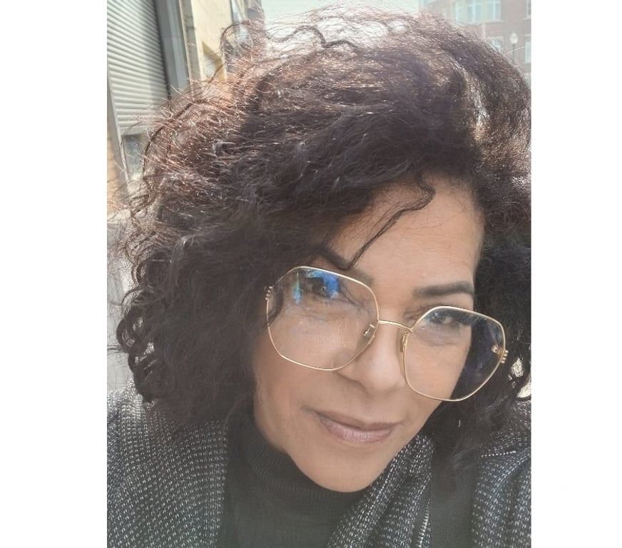 Escort Bruxelles (Brussels) Bruxelles-Centrum - Photos Vivastreet Dalila femme mure et sexy WAPP 0465 91 26 56