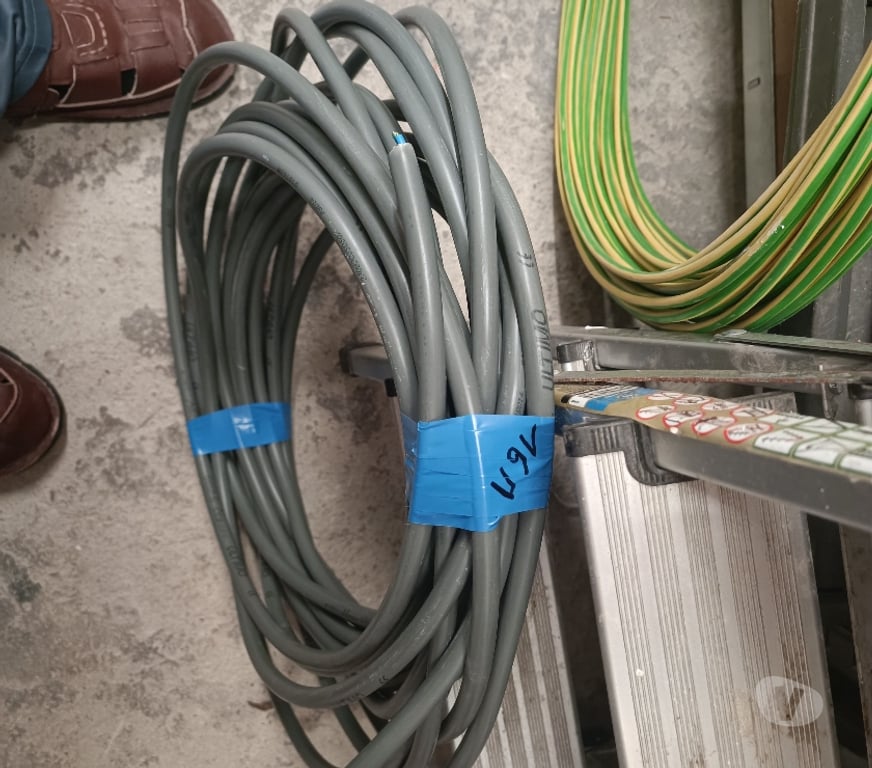  La Louvière - Photos Vivastreet Câble électrique