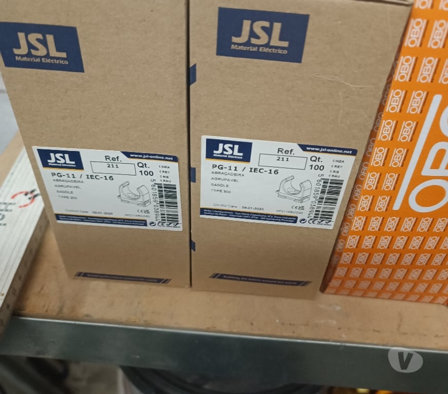  La Louvière - Photos Vivastreet A vendre matériel électrique