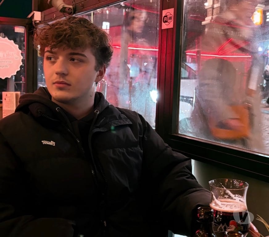 Gay Liège Liège-Centrum - Photos Vivastreet Qui veut que j’le suce ??