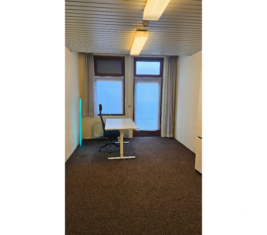 bureaux locaux Woluwe-Saint-Lambert - Photos Vivastreet Bureau Coworking - 2 min Métro Alma