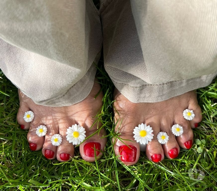 Escort Anderlecht - Photos Vivastreet Dalila femme mure et sexy WAPP 0465 91 26 56