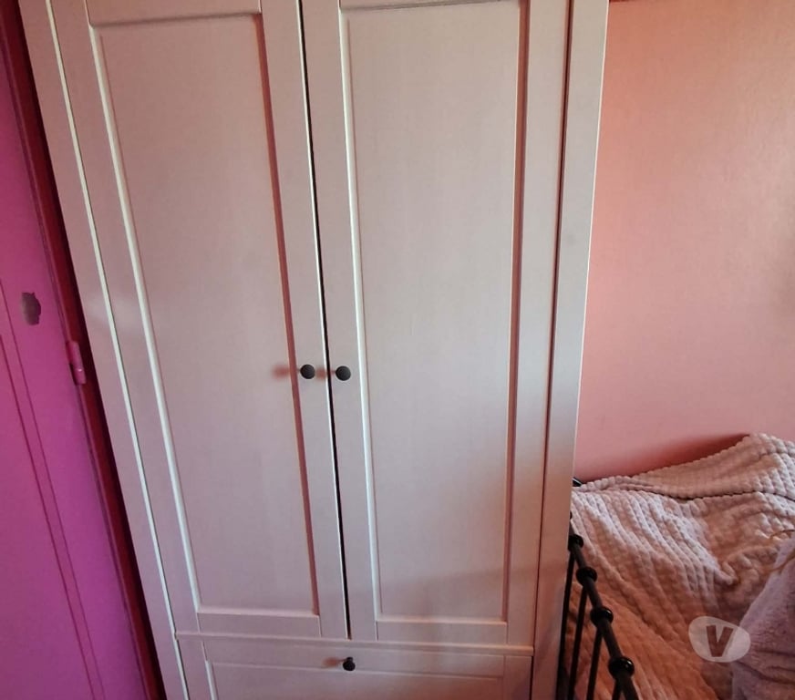 Meubles & Décoration Lessines Lessines-Centrum - Photos Vivastreet A vendre armoire IKEA Sundvik - très bon état