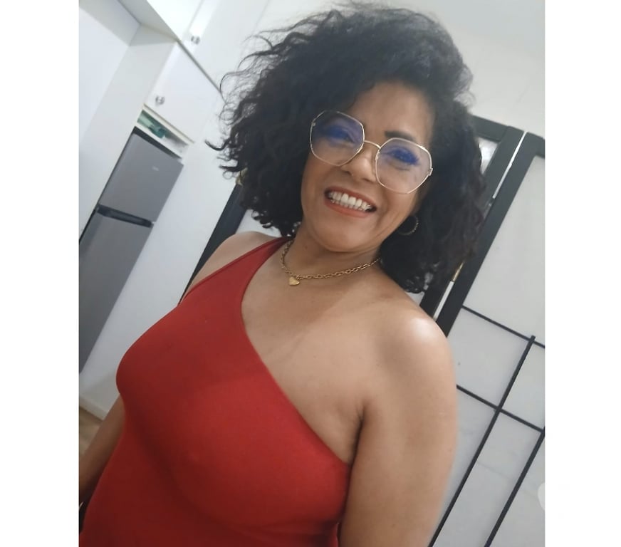 Escort Forest - Photos Vivastreet Dalila femme mure et sexy WAPP 0465 91 26 56