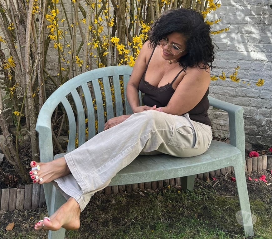 Escort Forest - Photos Vivastreet Dalila femme mure et sexy WAPP 0465 91 26 56