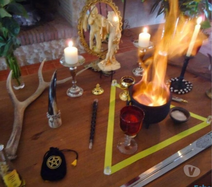 Horoscope - voyance Liège Bressoux - Photos Vivastreet PROFESSEUR MORO FODE VOYANT MARABOUT