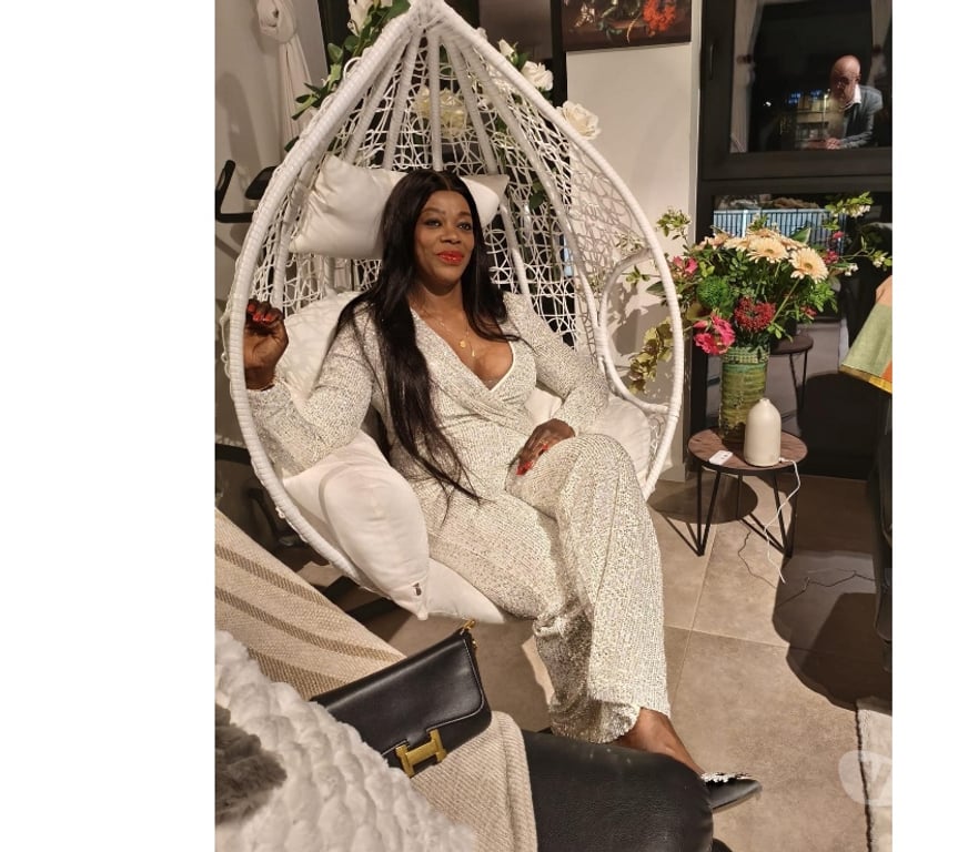 Rencontre femme Amonines - Photos Vivastreet Jolie femme recherche relation sérieuse