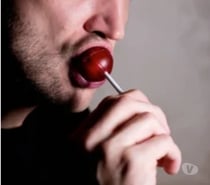 Bouche gourmande pour ta jeune bite