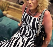 Belle trans sexy feminine passive blonde recoit