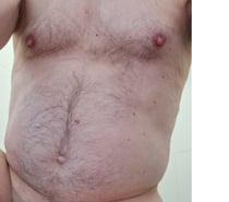 Sénior voyeur et tactile très doux...