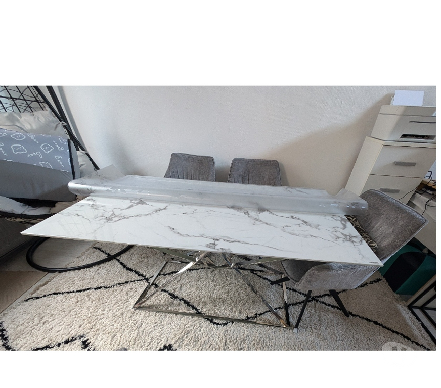 Meubles & Décoration Liège Liège-Centrum - Photos Vivastreet TABLE EN VERRE MARBRE