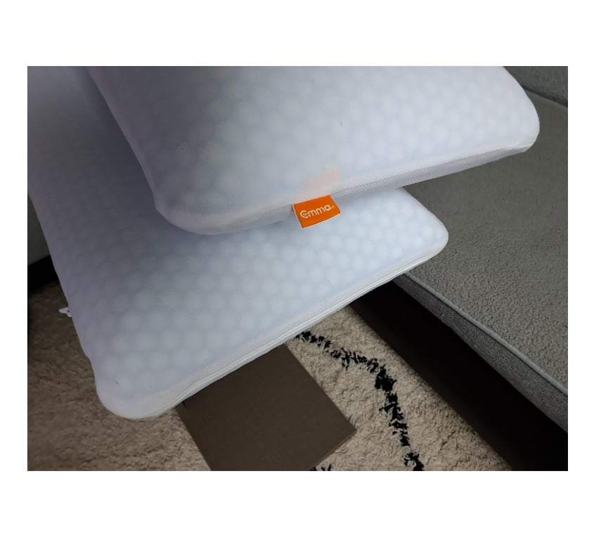 Beauté - santé Liège Liège-Centrum - Photos Vivastreet ENSEMBLE DE 2 COUSSINS ERGONOMIQUES RECTANGULAIRES