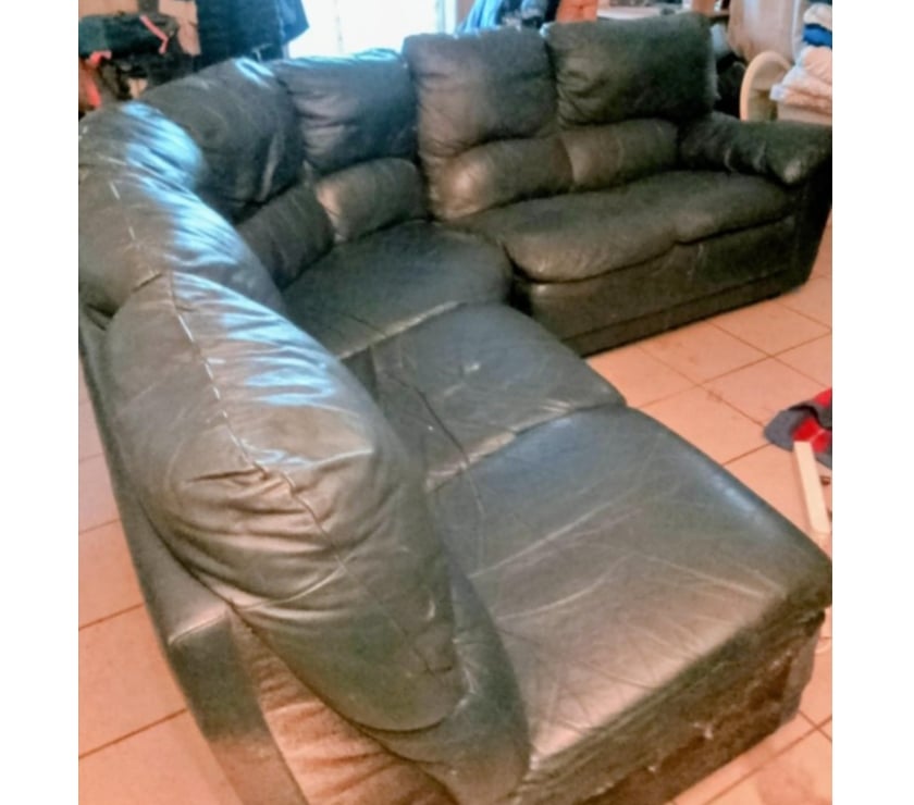 Meubles & Décoration Fays-les-Veneurs Paliseul - Photos Vivastreet A Donner : canapé d'angle