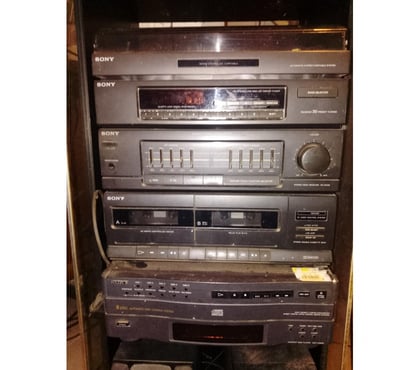 TV - Son - iPod Fays-les-Veneurs Paliseul - Photos Vivastreet Chaine Hifi Sony avec son meuble