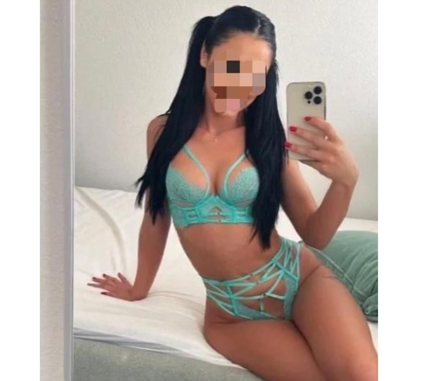 Escort Gent - 9000 - Photos Vivastreet fille sexy🎉😘Prête pour la fête
