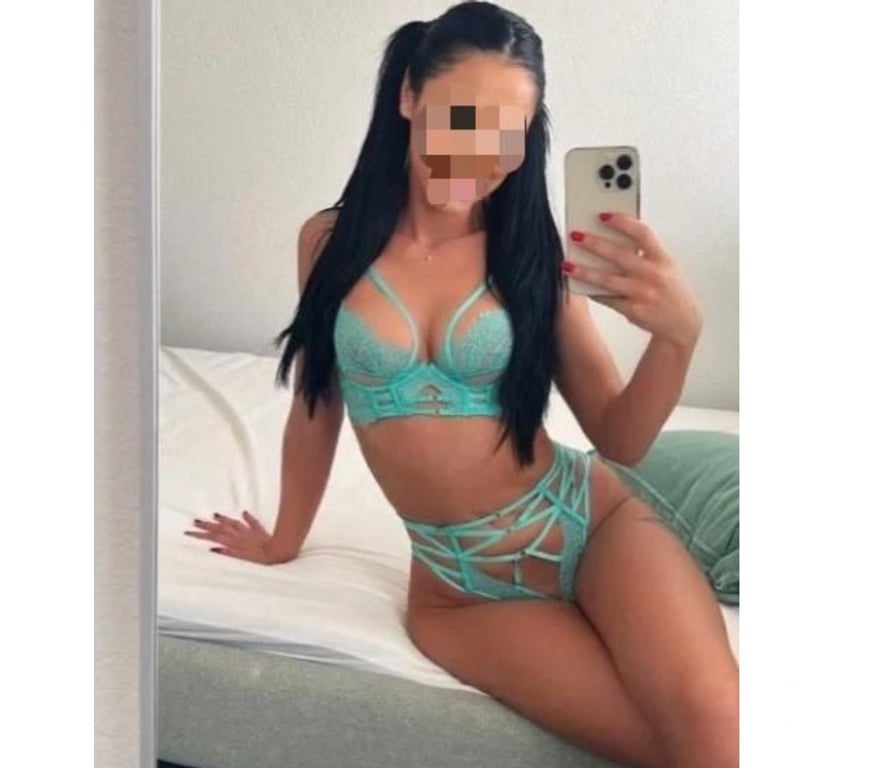 Escort Aalst Aalst-Centrum - Photos Vivastreet fille sexy🎉😘Prête pour la fête