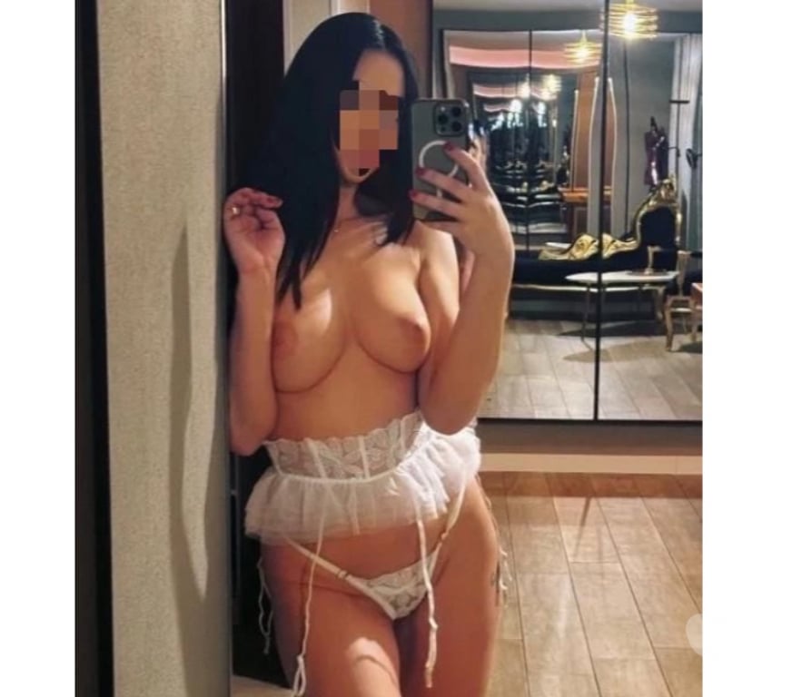 Escort Aalst Aalst-Centrum - Photos Vivastreet fille sexy🎉😘Prête pour la fête