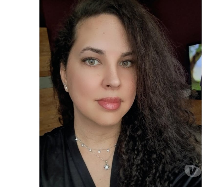 Escort Aubange Athus - Photos Vivastreet Trans Ferrari de passage a Athus.