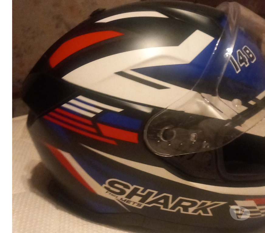 Pièces et services moto Neupré Éhein - Photos Vivastreet Casque sharks à vendre