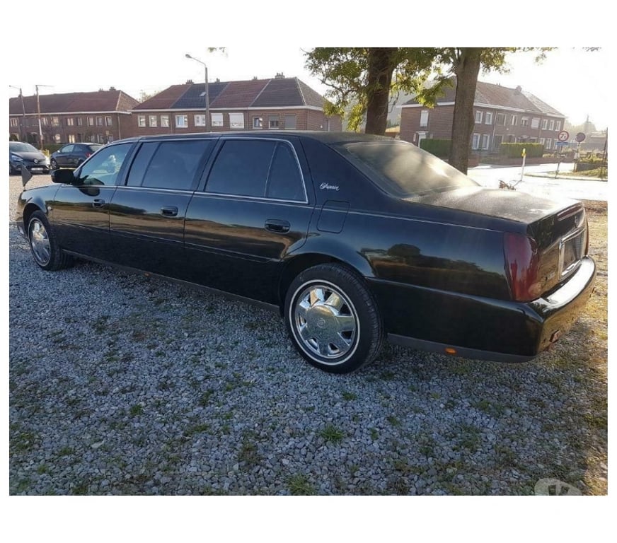 Voiture à vendre Pont-de-Loup - Photos Vivastreet Cadillac Deville Superior 6 portes 9 places 4.7i v8 280CV AC