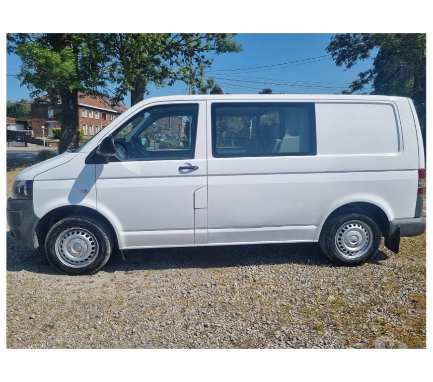 Véhicules commerciaux & utilitaires d'occasion Pont-de-Loup - Photos Vivastreet Vw Transporter T5 2012 double cabine 6places 2.0tdi 90cv..