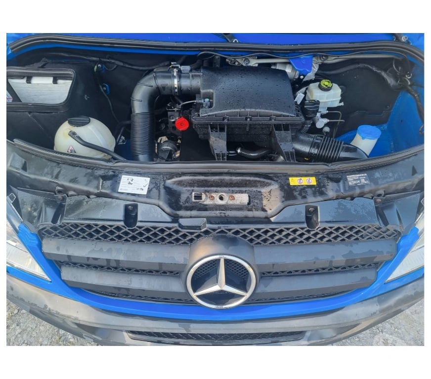 Véhicules commerciaux & utilitaires d'occasion Pont-de-Loup - Photos Vivastreet Mercedes Sprinter 2013 Plateau 4m30 316cdi 163cv boite auto