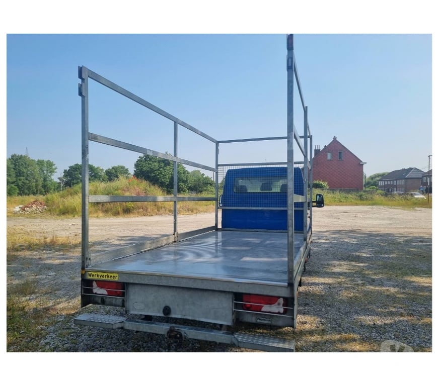 Véhicules commerciaux & utilitaires d'occasion Pont-de-Loup - Photos Vivastreet Mercedes Sprinter 2013 Plateau 4m30 316cdi 163cv boite auto