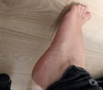 Fétichiste des pieds , talon chaussure ouverte