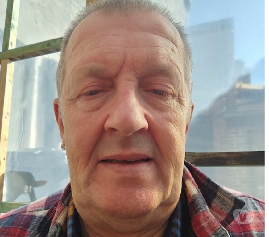 Hommes > Femmes Andenne - Photos Vivastreet Cherche compagne