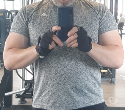 Escort - Photos Vivastreet Pour JF - F d'affaires de passage libre ou pas.