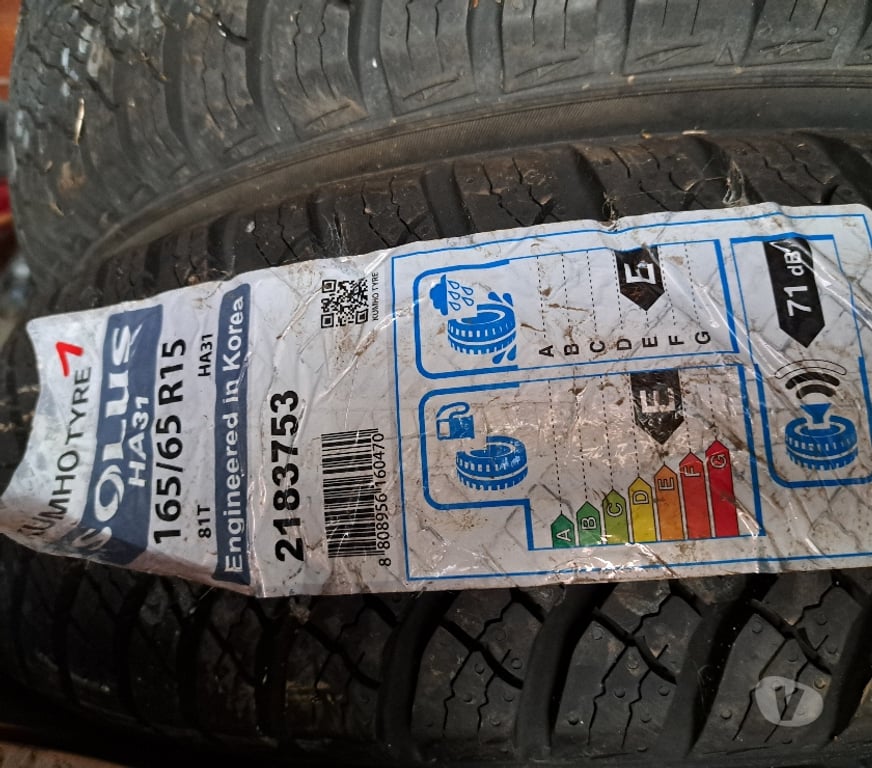 Pièces et services auto Seraing Jemeppe - Photos Vivastreet 2 pneus neufs 165-65-15 kumho tyre