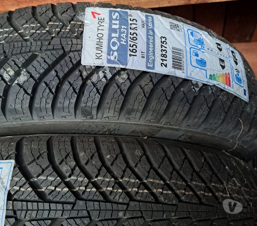 Pièces et services auto Seraing Jemeppe - Photos Vivastreet 2 pneus neufs 165-65-15 kumho tyre