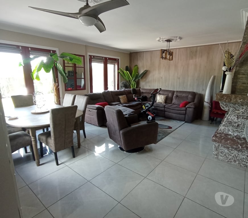 Annonce maison France - Photos Vivastreet Pavillon individuel tout confort avec terrain constructible