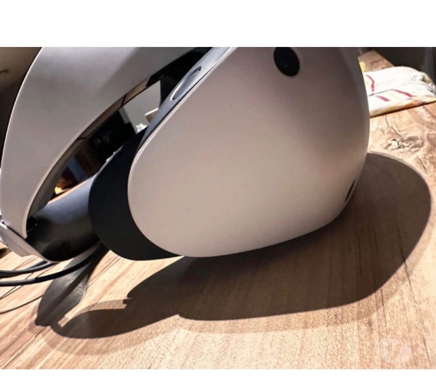 Jeux vidéo & consoles Arlon Bonnert - Photos Vivastreet PSVR2 comme neuf