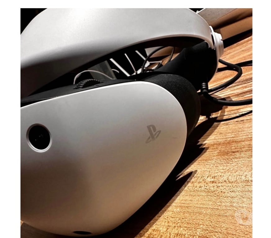 Jeux vidéo & consoles Arlon Bonnert - Photos Vivastreet PSVR2 comme neuf