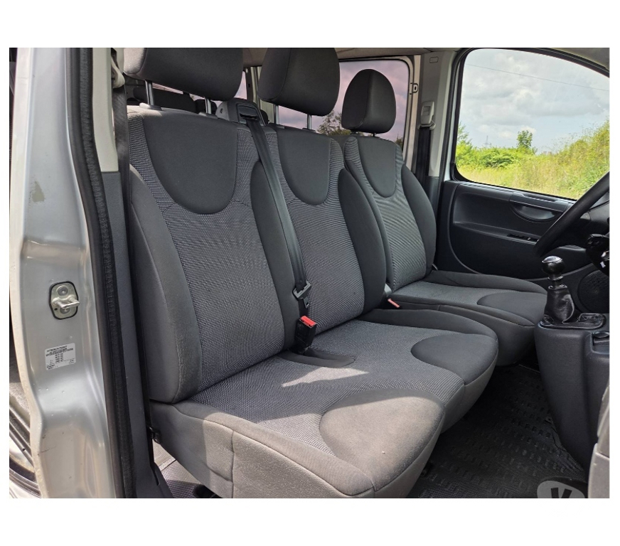 Véhicules commerciaux & utilitaires d'occasion Pont-de-Loup - Photos Vivastreet Peugeot Expert 9places Minibus 2.0hdi 130cv 94kw Airco Cruis