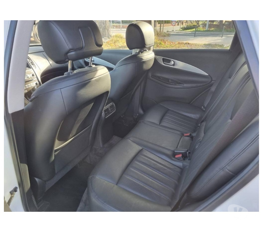 Voiture à vendre Pont-de-Loup - Photos Vivastreet INFINITI QX50 3.0D v6 239cv 83000km Cuir Gps Ac Jantes alu
