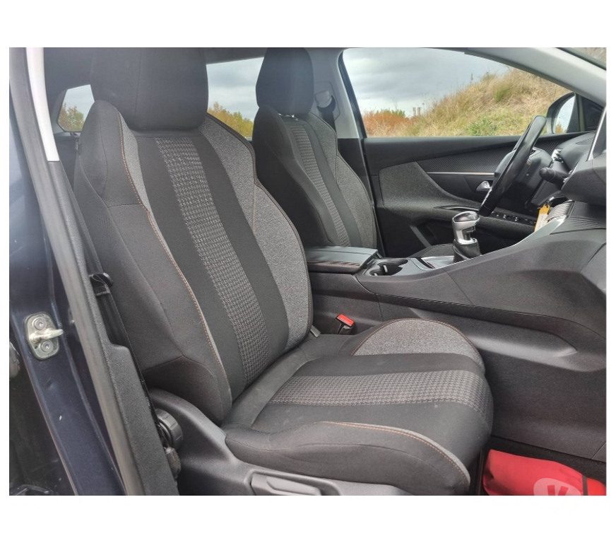 Voiture à vendre Pont-de-Loup - Photos Vivastreet Peugeot 5008 2018 1.6hdi 115cv euro6 Virtual cockpit Gps AC