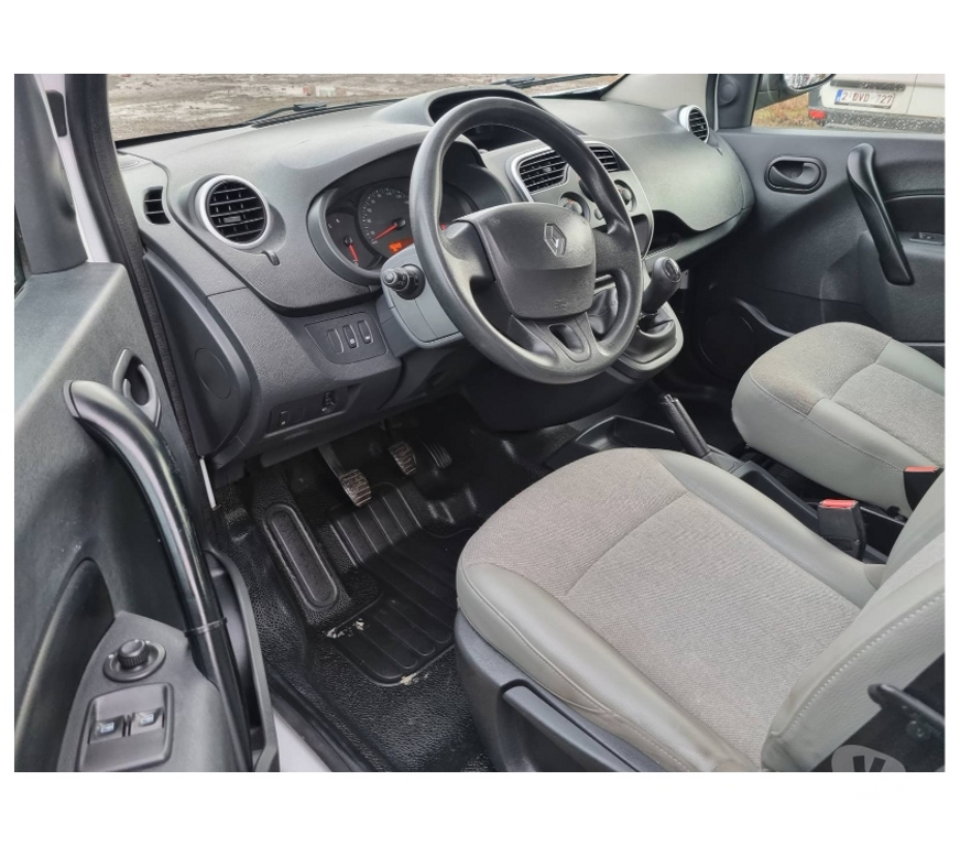 Véhicules commerciaux & utilitaires d'occasion Pont-de-Loup - Photos Vivastreet Renault Kangoo 2018 double cabine 136629km 1.5dci 90cv EU6
