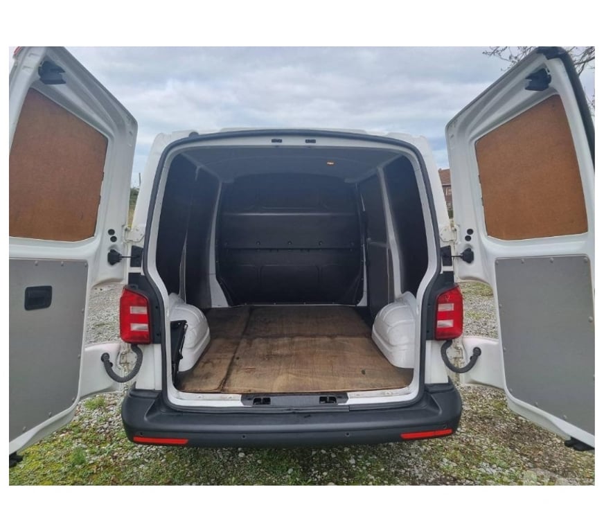 Véhicules commerciaux & utilitaires d'occasion Pont-de-Loup - Photos Vivastreet Vw T6 Transporter 2 2019 2.0Tdi euro6 airco radar de recul